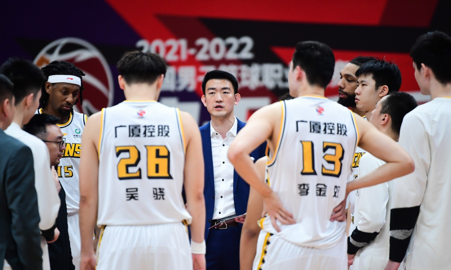辽宁男篮迎战天津队，誓取胜利