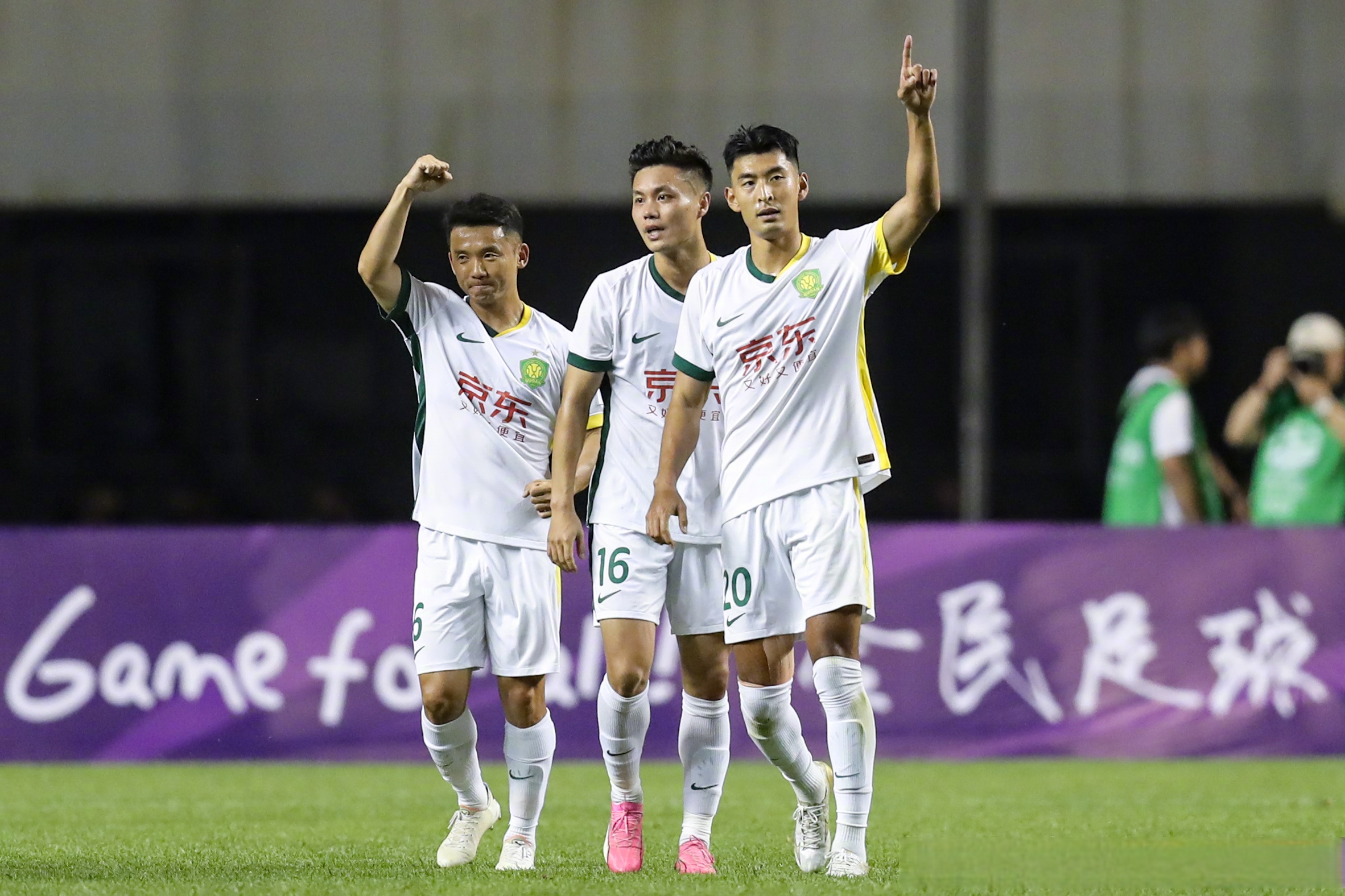 北京国安客场战胜重庆斯威，保持不败的简单介绍