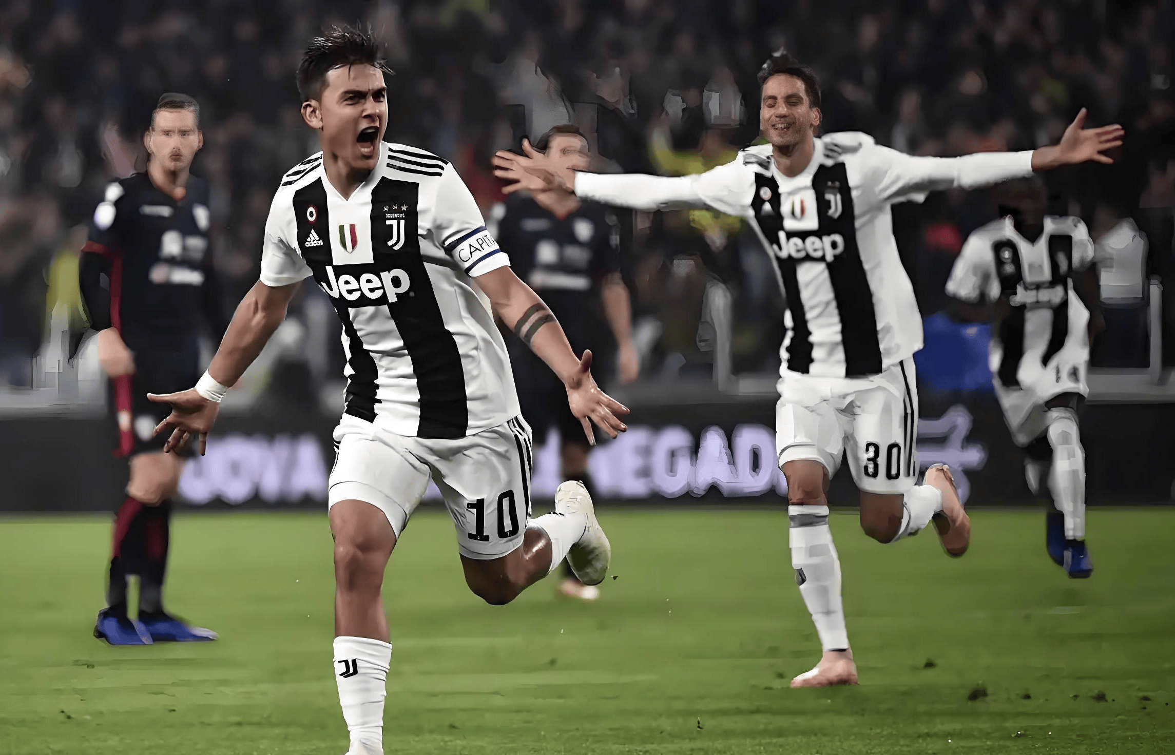 尤文图斯球迷为球队庆祝连胜