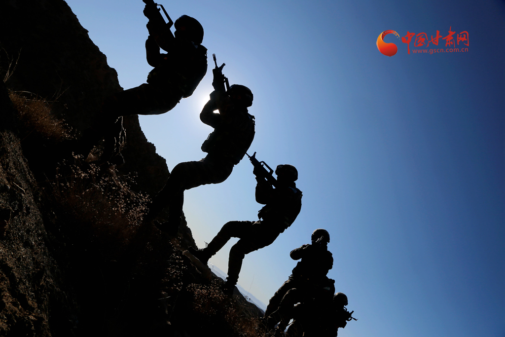 开云体育平台APP-中国队鏖战泰国队,辛杜状态火热的简单介绍