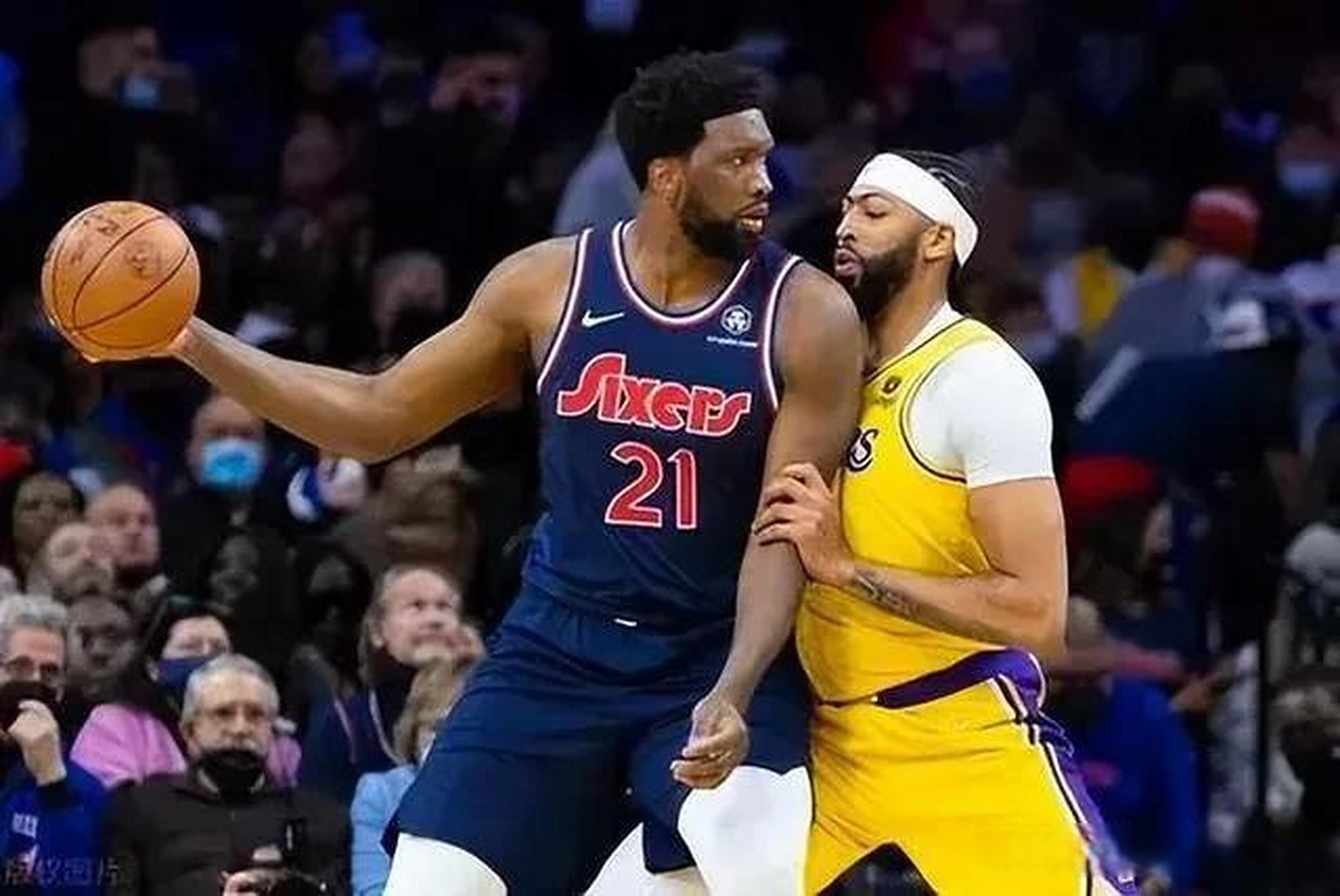 恩比德内线统治力爆表，攻防俱佳