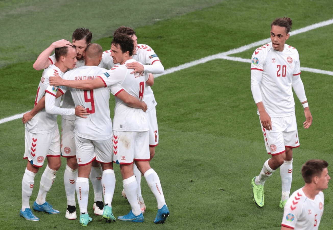 开云-丹麦队翻盘法国队，黄鸭组合扛起全队