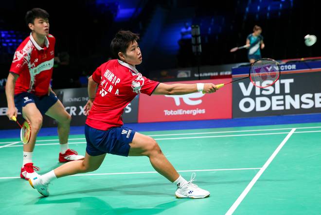 丹麦队翻盘法国队，黄鸭组合扛起全队