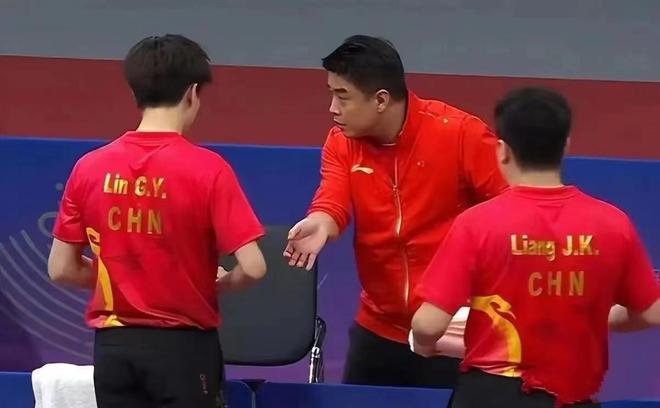 瑞典队完胜法国队，梁靖崑扛起全队