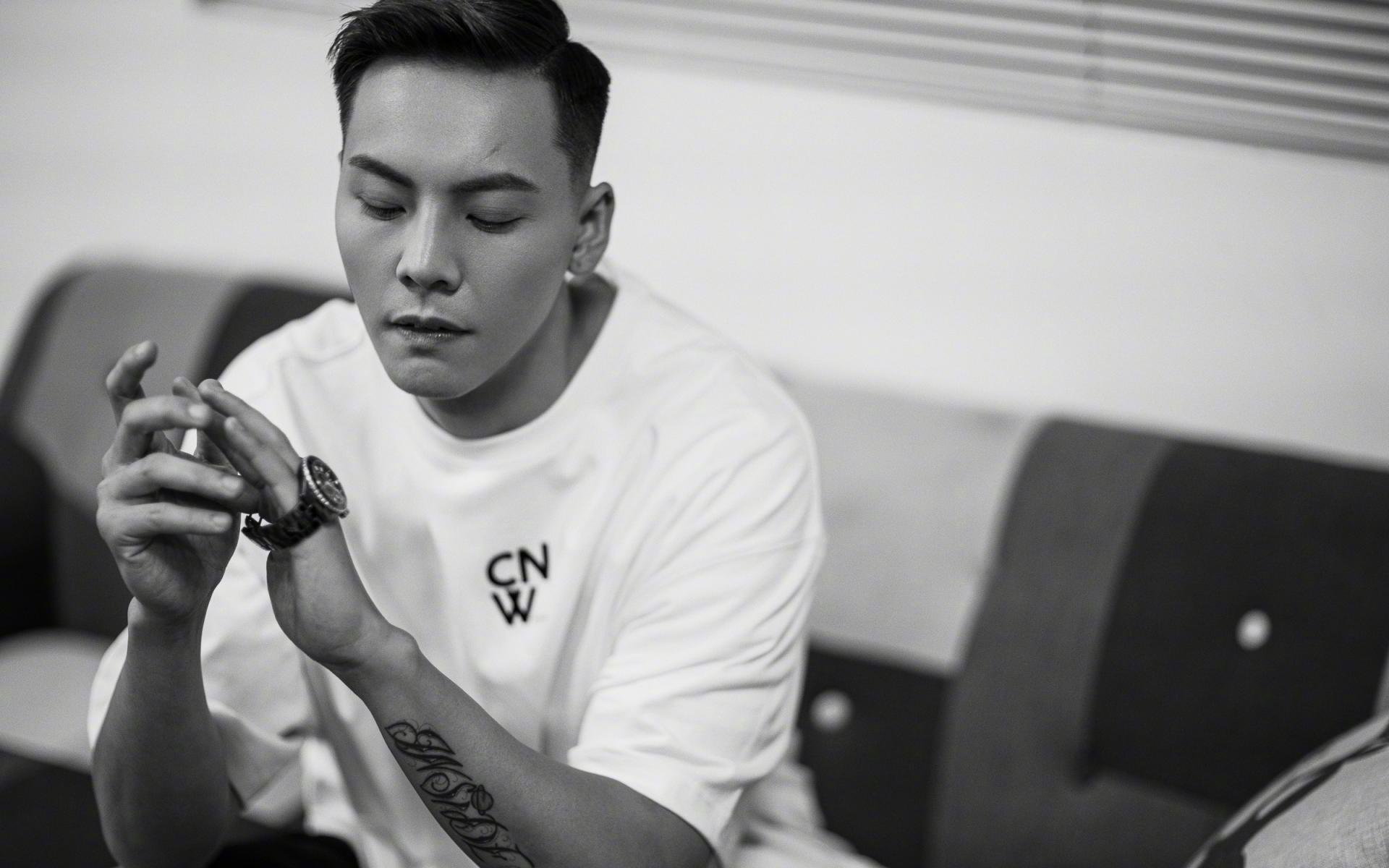 非洲雄鹰折翼圣西罗，阿克天神下凡，AC米兰最后时刻缔造唯一奇迹